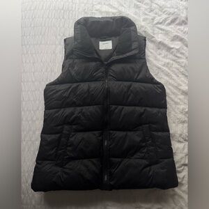 Old Navy Puffer Vest